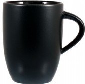 Generös mugg med tryck av företagslogo.