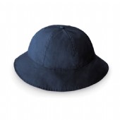 Safarihatt med tryck, finns i blå eller vit.