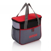 Snygg kylväska som finns i 4 olika färgkombinationer