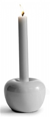 Ljusstake i design av ett äpple