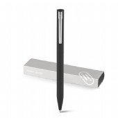 Aluminiumpenna med lackad yta och clip i krom.