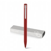 Aluminiumpenna med lackad yta och clip i krom.