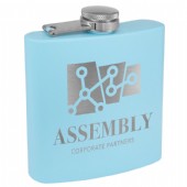 Matt pulverlackerade fickpluntor med gravyr