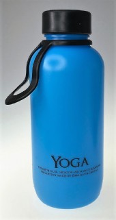 Flaska i bioplast med lock och bärrem i svart eller vit