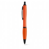 Profilpenna med gummerat grepp och svart clip.